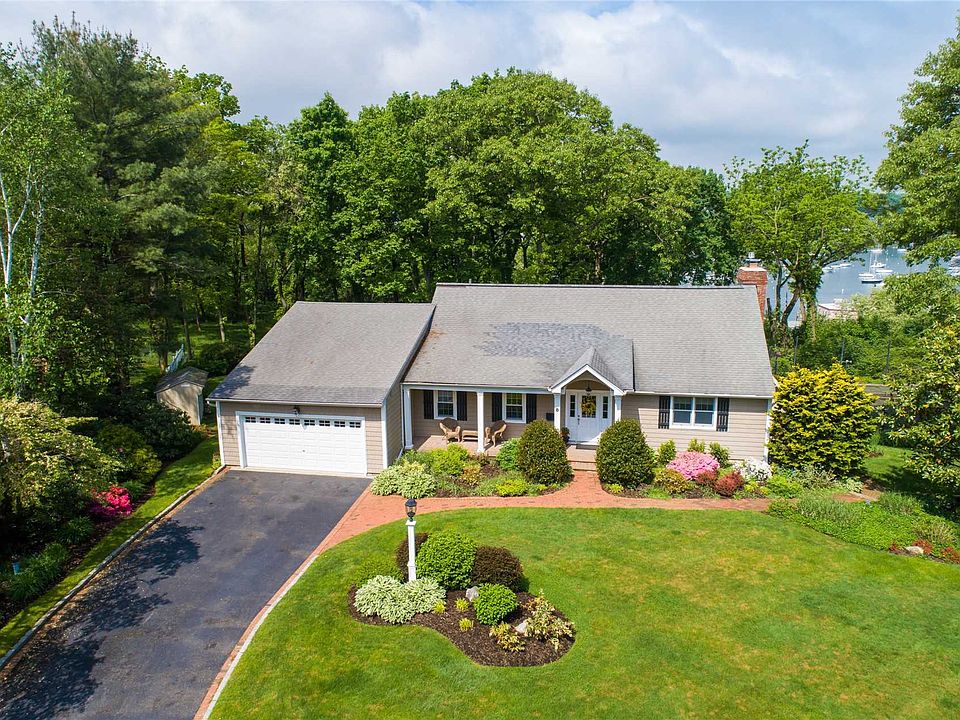 1st image of 8 Winchester Ln