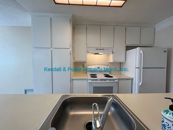 5th image of 4320 Diamond St APT 2