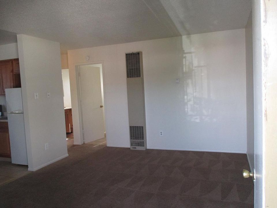 1st image of 415 Greenbrae Dr