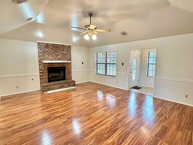 3546 Cedar Ridge Ln — Photo 8