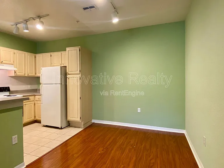 1608 Legacy Park Dr — Photo 6