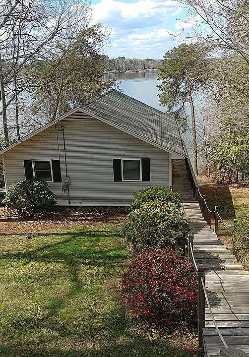 2nd image of 220 N Shoreline Dr