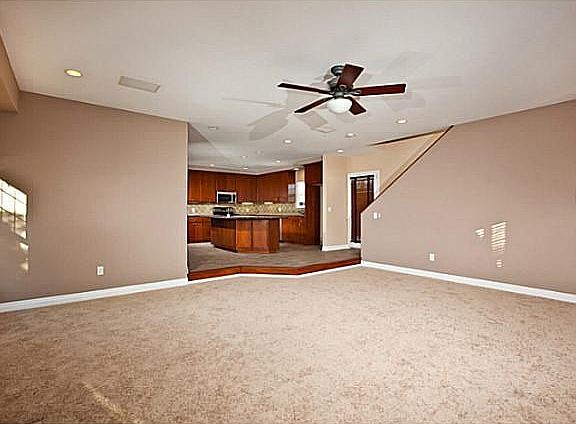 5th image of 4237 Narragansett Ave