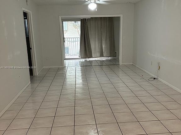 5th image of 2286 SE 27th Dr #205-G