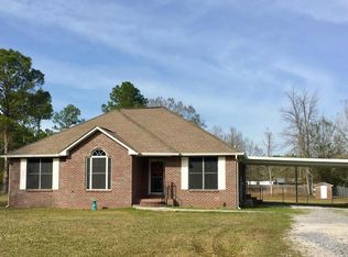 7028 Woolmarket Rd, Biloxi, MS 39532
