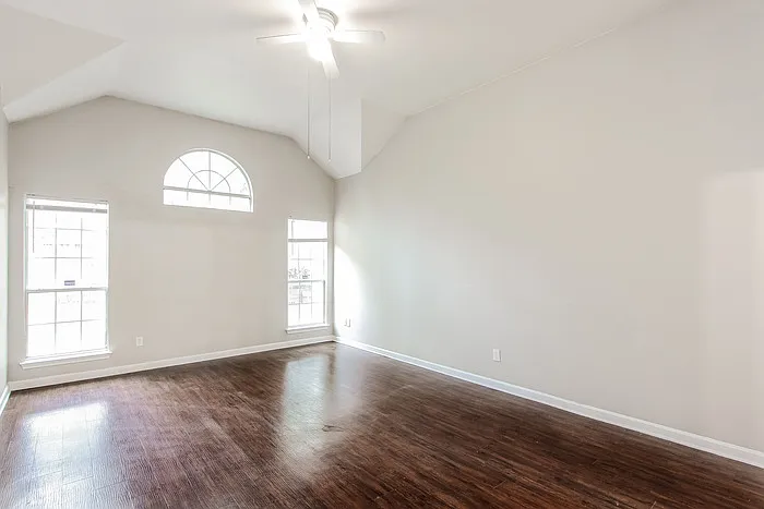 1618 Allen Dr — Photo 9