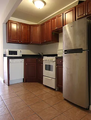 Rented by Compass | media 10