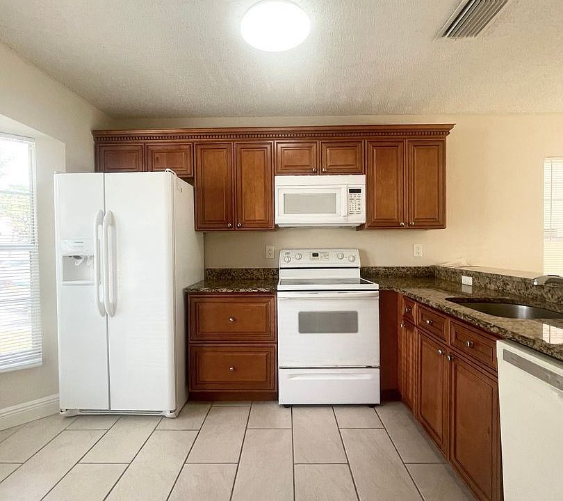 140 Plumage Ln, West Palm Beach, FL 33415 Zillow