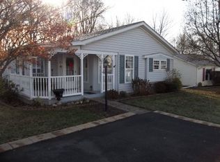 482 Goldenrod Xing W, New Hope, PA 18938