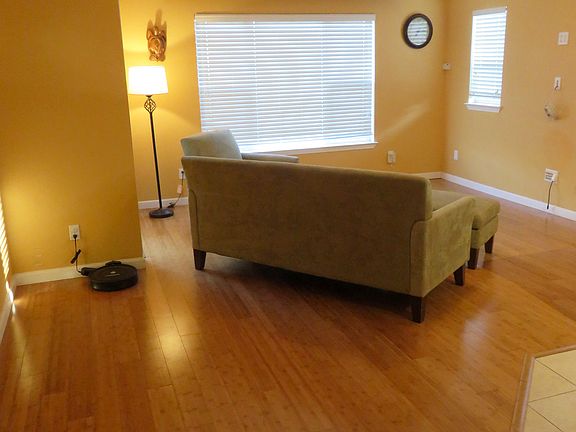 2nd image of 1818 Moore Blvd APT 241