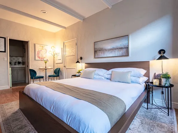 (undisclosed Address), Beverly Hills, CA 90212