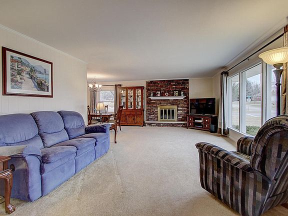 3rd image of 7210 W Squire Ave