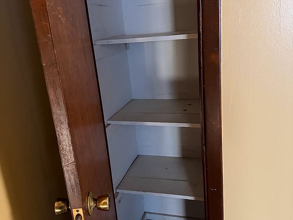 5th image of 26 Essex St #1