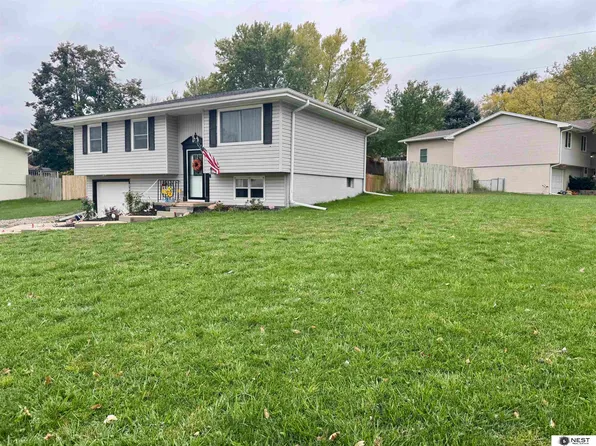 204 Laura Ln, Ceresco, NE 68017