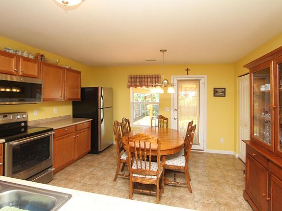 4th image of 1520 Notley Field Ln