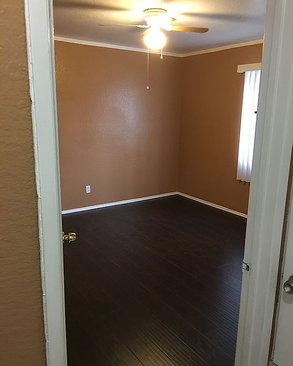 1st image of 1357 W 59th Pl