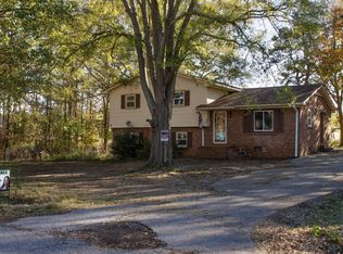 304 Scenic View Rd, Chesnee, SC 29323
