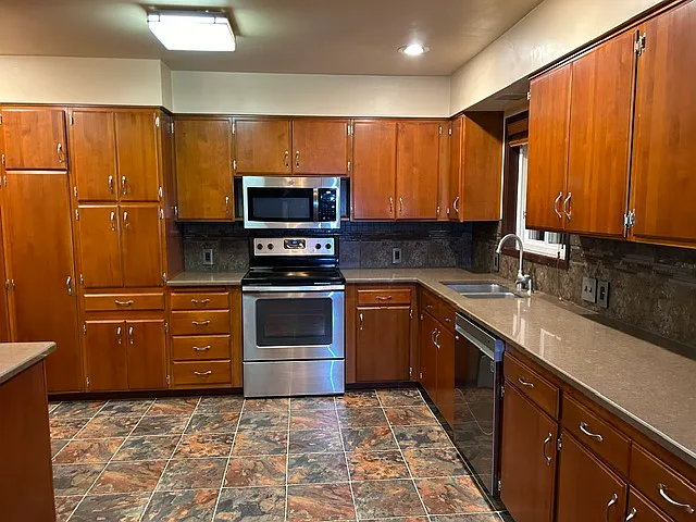 260 Stagecoach Dr — Photo 6