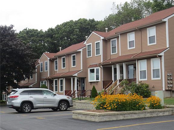 2nd image of 200 Heroux Blvd Unit 305