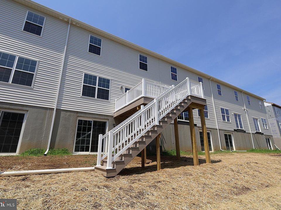 2nd image of 2448 Spring Water Cir