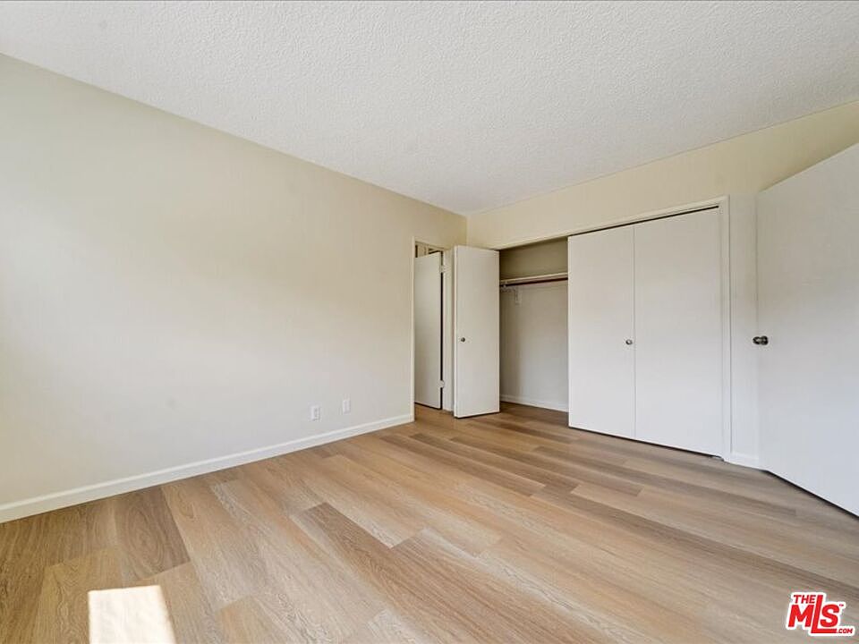 2nd image of 2336 34th St