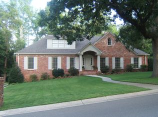 1204 Graylynn Dr, Vestavia Hills, AL 35216