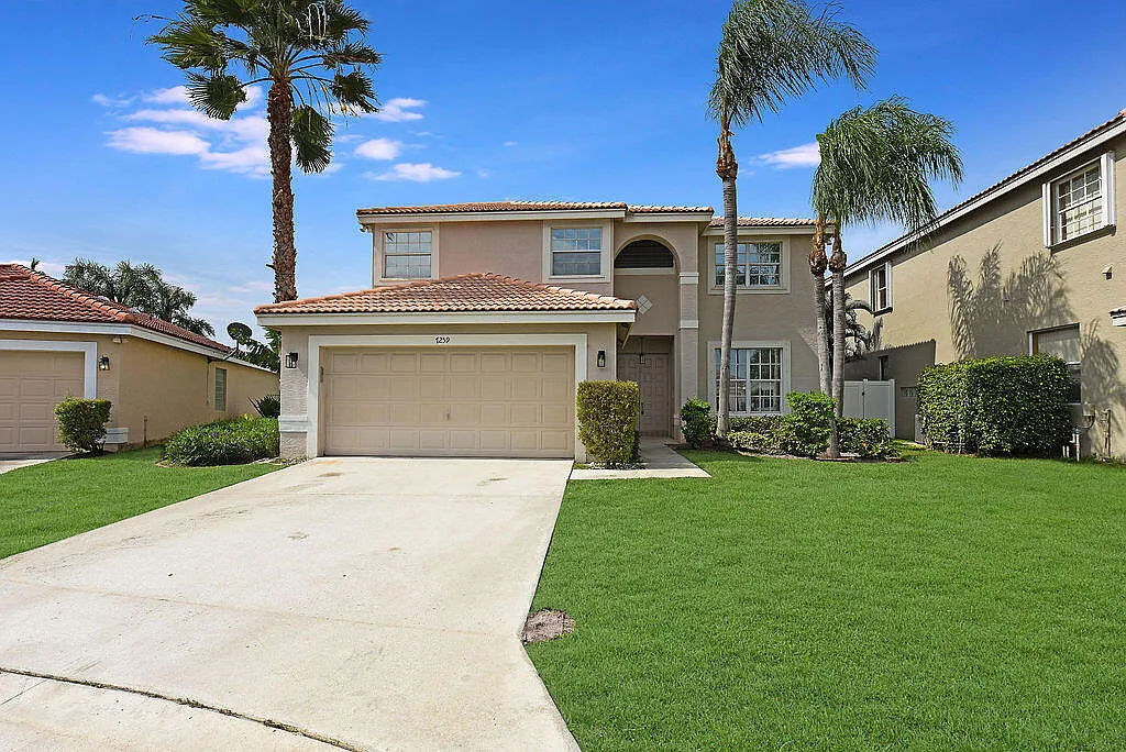 4 bed, 2.5 bath, 2644 sqft, $5,000 — Photo 1