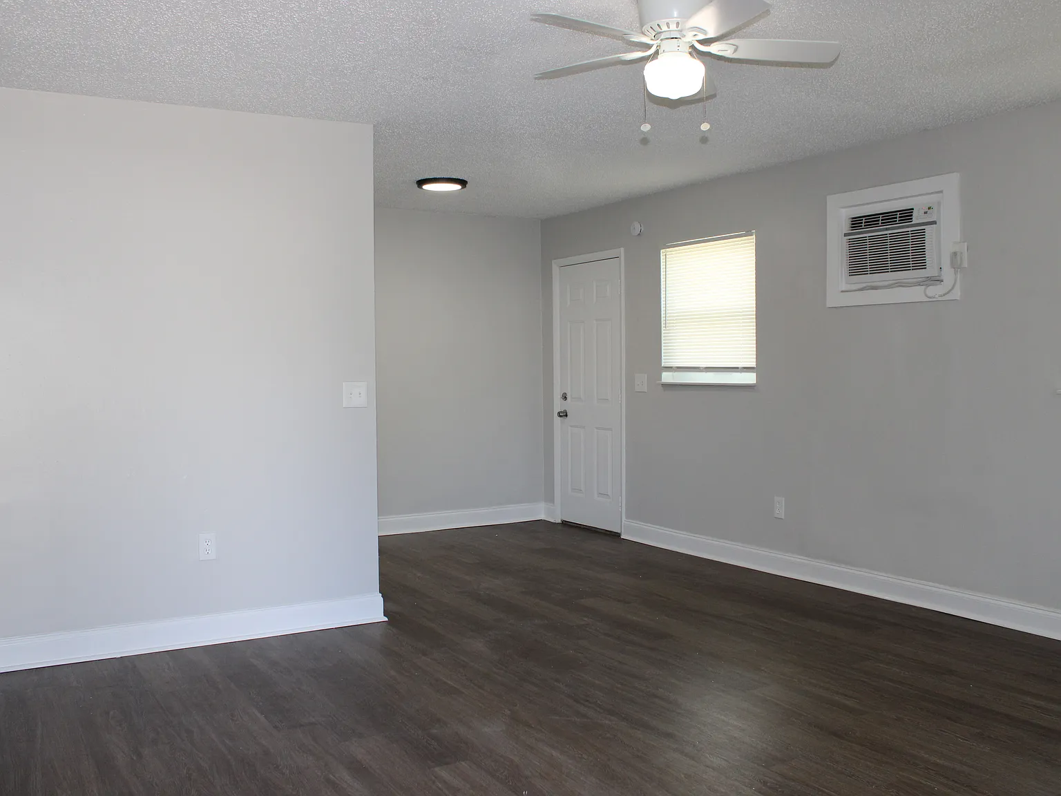 2 bed, 625 sqft, $1,675 — Photo 2