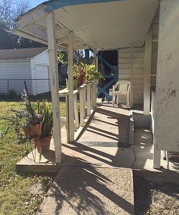 4th image of 4508 Buena Vista St