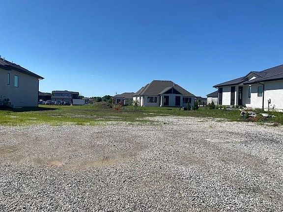 4th image of 4603 W 136th St