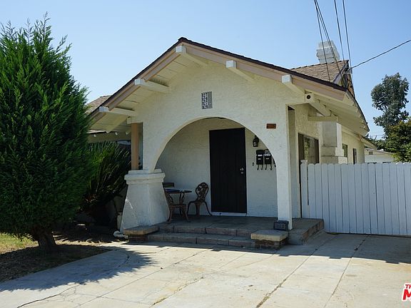 3rd image of 927 Camulos St