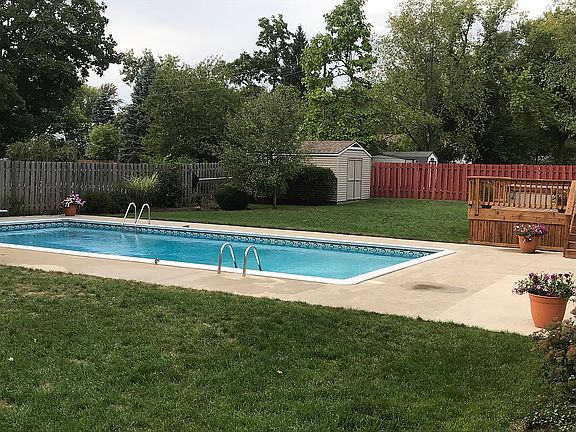3rd image of 509 Ashwood Dr