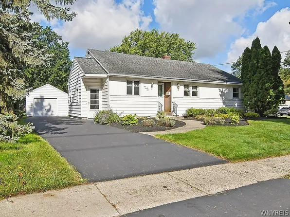 193 Aurora St, Lancaster, NY 14086