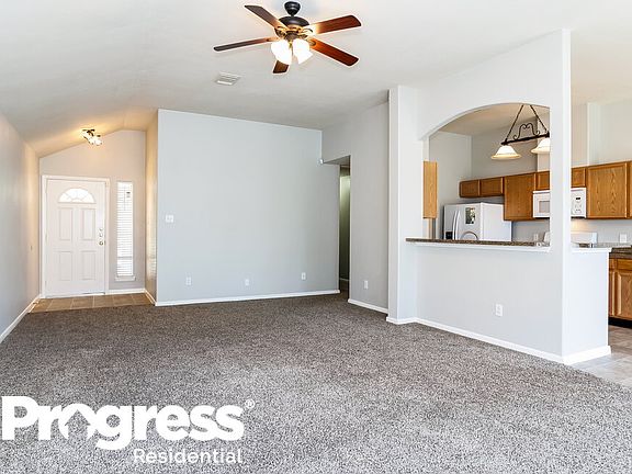 4th image of 19743 Cozy Cabbin Dr