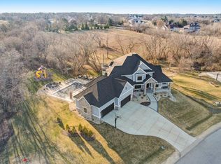 3564 Superior Oak Dr, Verona, WI 53593