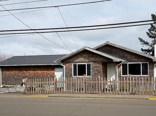 204 Washington Ave S, Long Beach, WA 98631