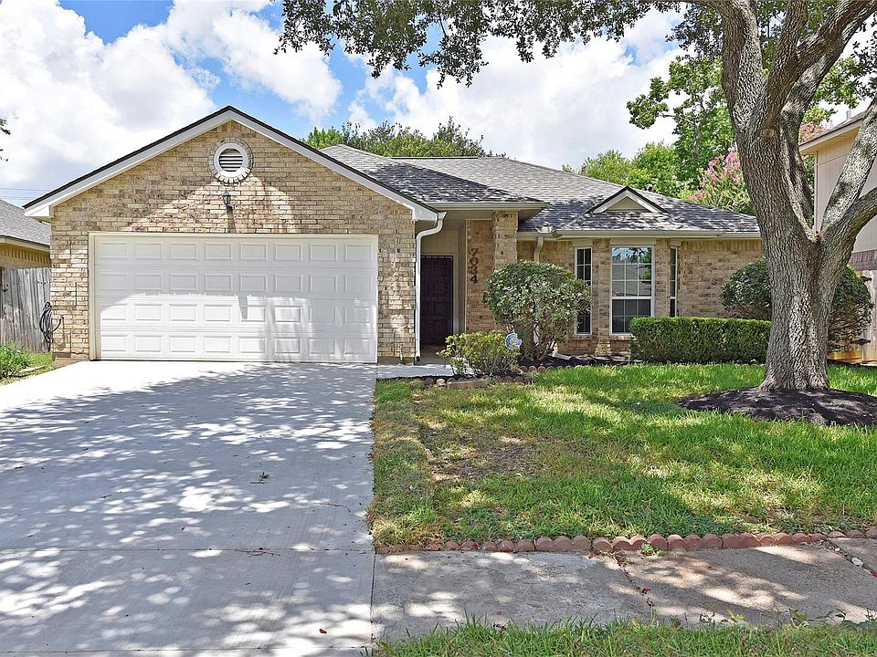 1st image of 7034 River Bluff Dr