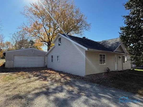 1105 1st St, Findlay, OH 45840