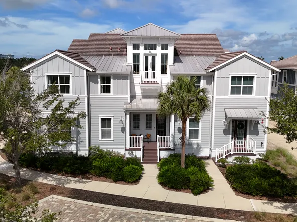 348 Sapphire Lake Dr Unit 202, Bradenton, FL 34209