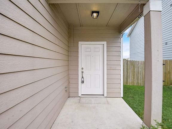 3rd image of 26035 Allan Poe Drive