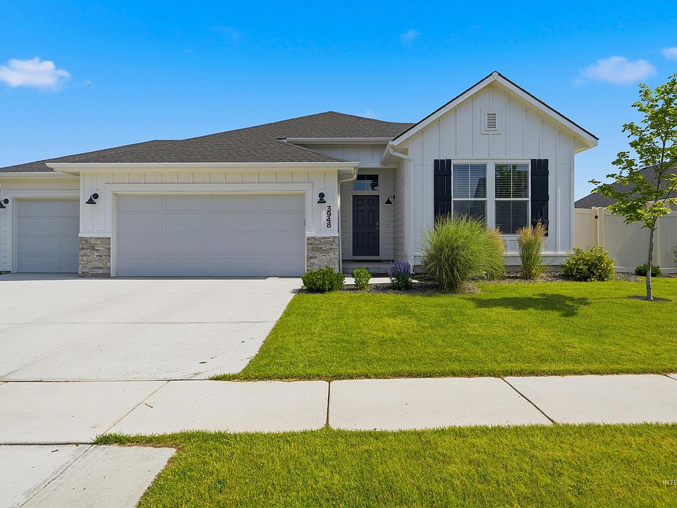1st image of 3948 E Jamestown Dr