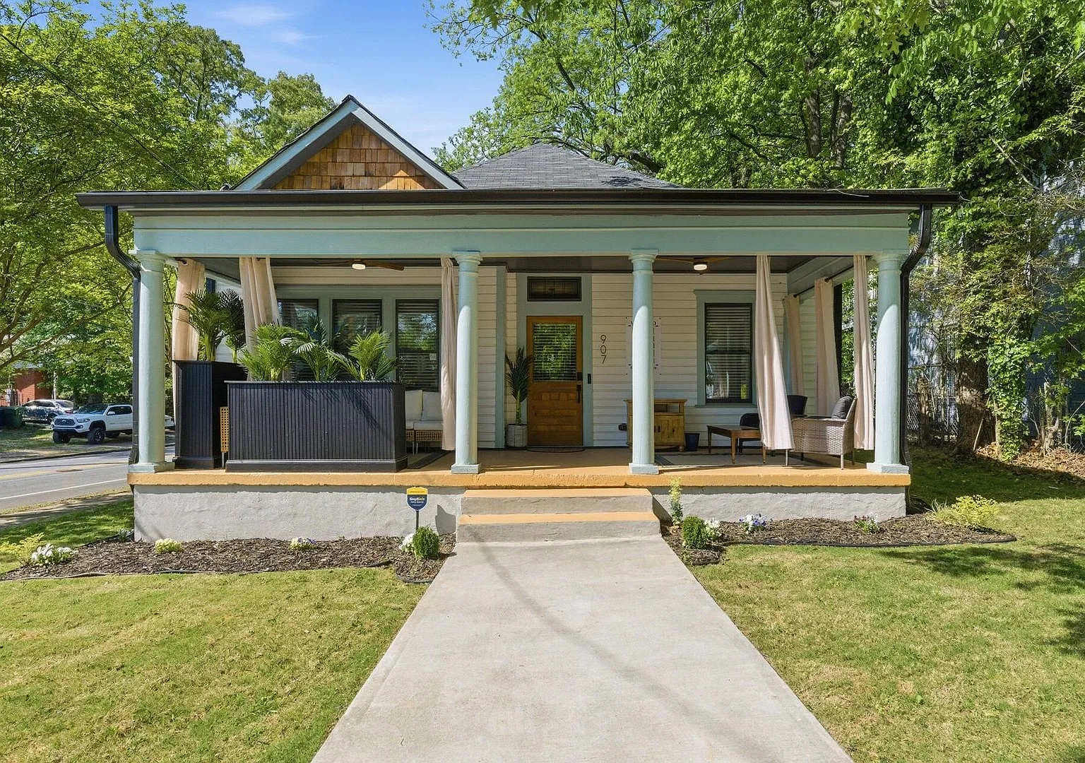 4BR Home Near BeltLine, Grady & AUC — Photo 1