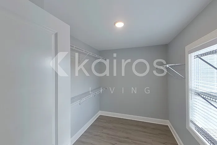 3705 Oak Leaf Way #E — Photo 11