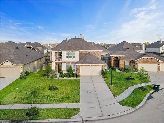3rd image of 2309 Tobarra Ln