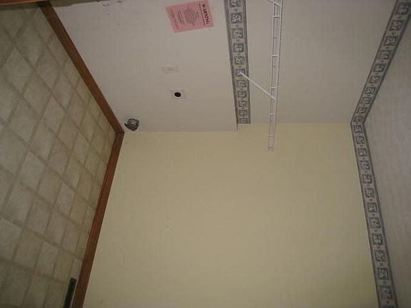 4th image of 882 Scioto Meadows Blvd