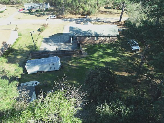 3rd image of 1421 Hidden Valley Dr