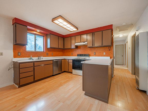 5th image of 24175 Old 44 Dr