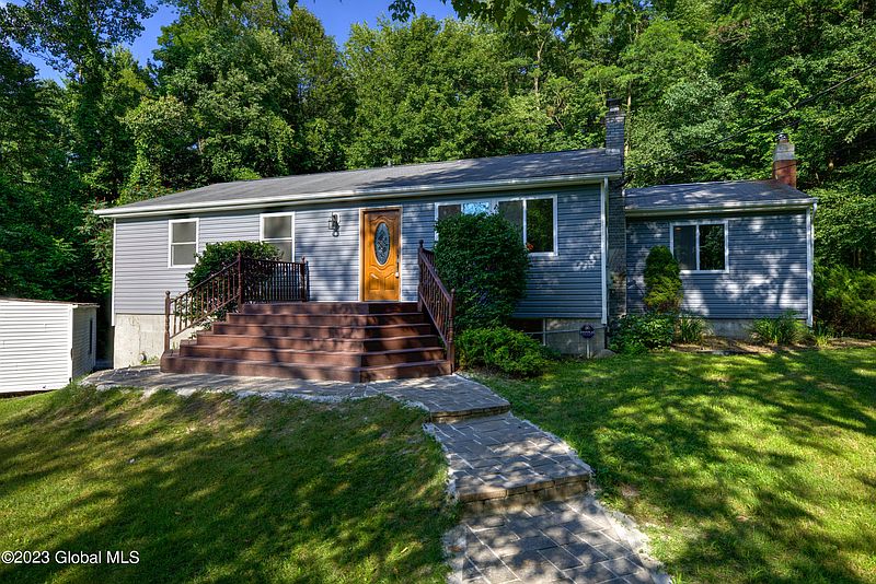 2nd image of 138 Wagmans Ridge Road