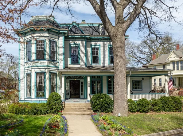 209 NE Randolph Ave, Peoria, IL 61606