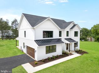 40 Van Leer Ave, Media, PA 19063